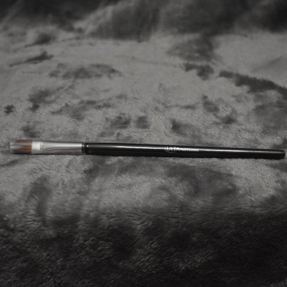 NWT Discontinued Ulta Professional Eyeshadow Brush